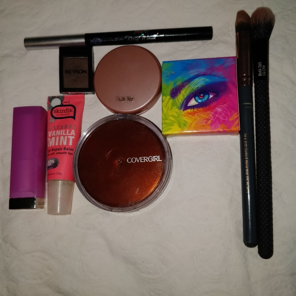 NWT 9 Makeup Products